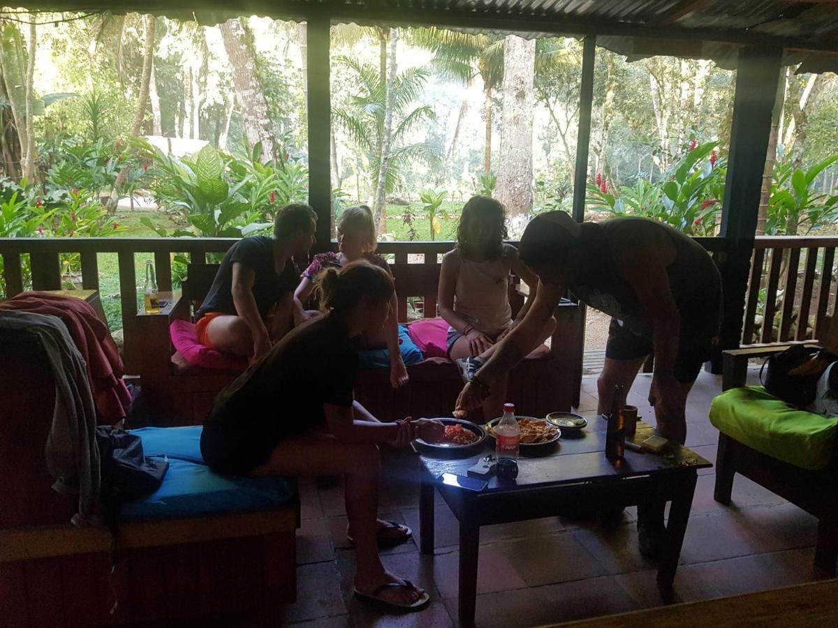 Nawal Hotel Lanquin Ngoại thất bức ảnh